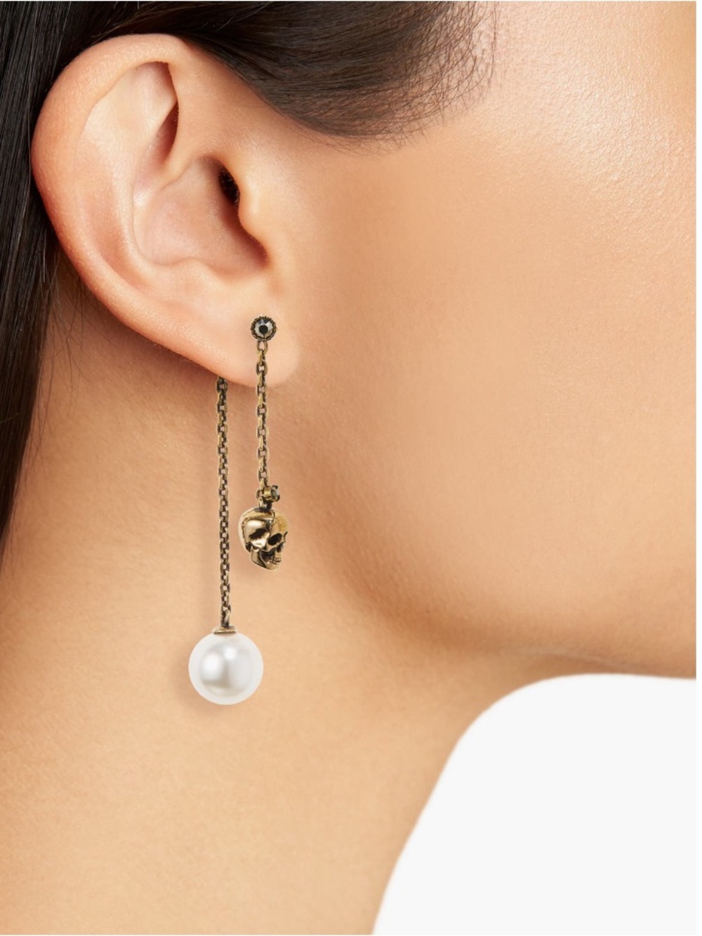 Alexander McQueen Pearly
Skull Mismatched Front/Back
Earrings